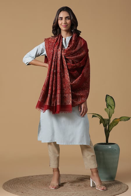 Buy Shingora Maroon Woven Paisley Border Shawl at Aza Fashions Buy_Shingora_Maroon Woven Paisley Border Shawl_at_Aza_Fashions