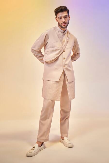 Buy Kora By Nilesh Mitesh Peach Silk Embroidery Thread Kurta Set at Aza Fashions Buy_Kora By Nilesh Mitesh_Peach Silk Embroidery Thread Kurta Set_at_Aza_Fashions