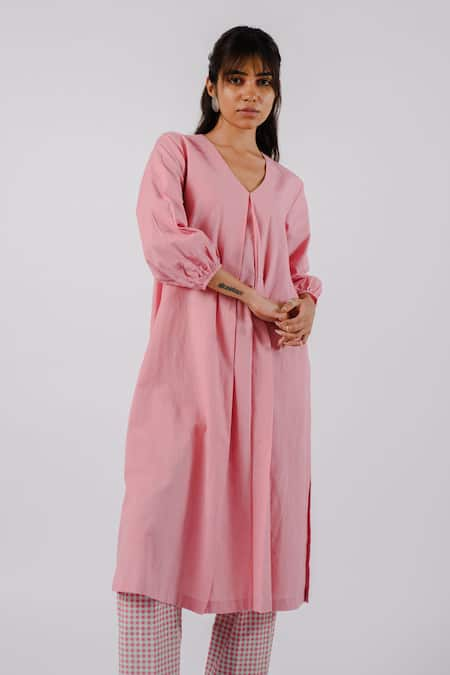 Tussah by Siddhi Shah High Low Panelled Tunic 