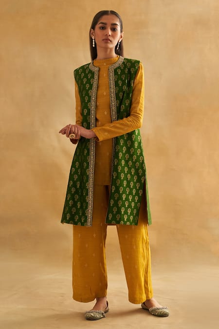 Taisha Floral Woven Short Kurta 