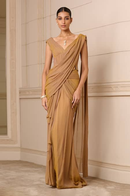 Tarun Tahiliani Concept Pre-Draped Saree With Fluted Corset 