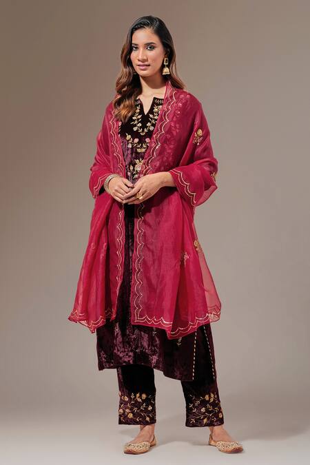 Buy Anantaa By Roohi Wine Velvet Floral Notched Embroidered Kurta Online at Aza Fashions Buy_Anantaa By Roohi_Wine Velvet Floral Notched Embroidered Kurta _Online_at_Aza_Fashions