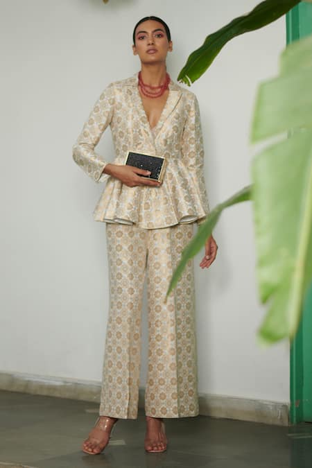 Janasya Women's Rama Green Brocade Woven Design Top with Straight Pant and  Jacket(SET797-TJ-STP-XS) : Amazon.in: Fashion