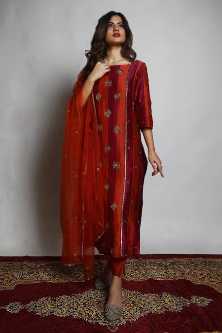 Mona and Vishu Hand Embroidered Kurta Set 