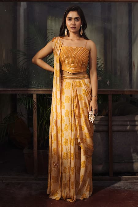 Suave Orange Blouse Dola Silk Floral Pattern Pre-draped Saree Set 