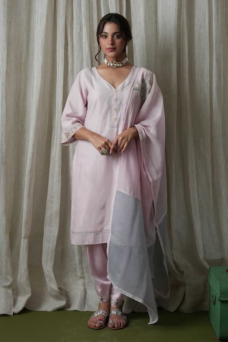 Kanika Sharma Pink Kurta Chanderi Silk Embroidered Pearl V Neck Peshwa Salwar Set