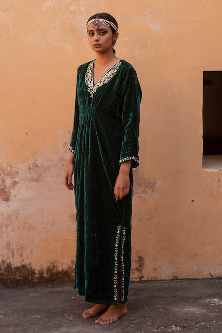 Avaasya Jaipur Silk Velvet Kaftan 