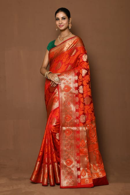 Samyukta Singhania Woven Paisley Pallu Saree 