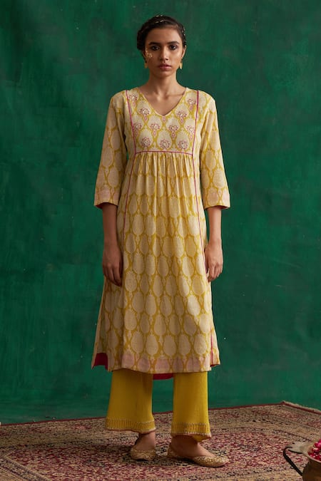 Rekha Agra Floral Hand Block Print Kurta & Pant Set 