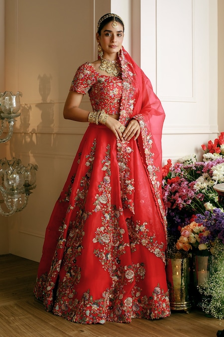 Nehha Nhata Red Organza Hand Embroidered Floral Thread And Dabka Patterns Bridal Lehenga Set 