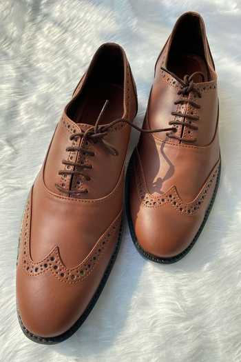 Buy Brown Vegan Leather Brogue Oxford Shoes For Men by SCHON ZAPATO Online at Aza Fashions. Buy Brown Vegan Leather Brogue Oxford Shoes For Men by SCHON ZAPATO Online at Aza Fashions.
