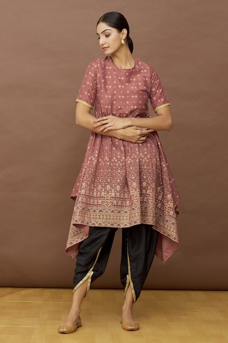 Naintara Bajaj Pink Asymmetric Kurta With Dhoti Pant 