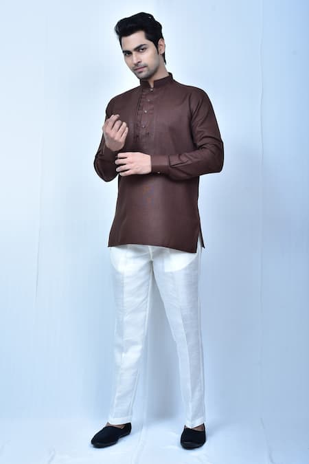 Samyukta Singhania Slim Fit Short Kurta & Pant Set 