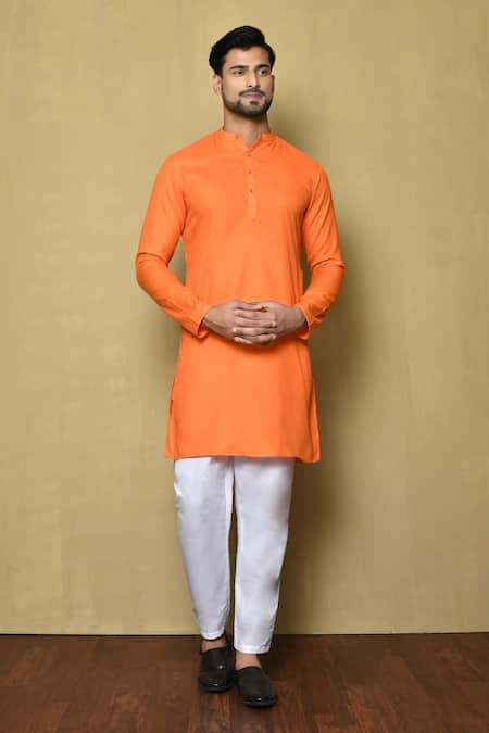 Aryavir Malhotra Solid Cotton Silk Kurta 