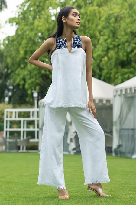 Label Ruhbab Floral Embroidered Pure Linen Top & Pant Set 