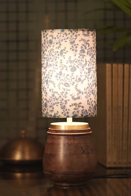 Courtyard Gold Mango Wood Floral Hand Painted Ellora Neel Round Table Lamp