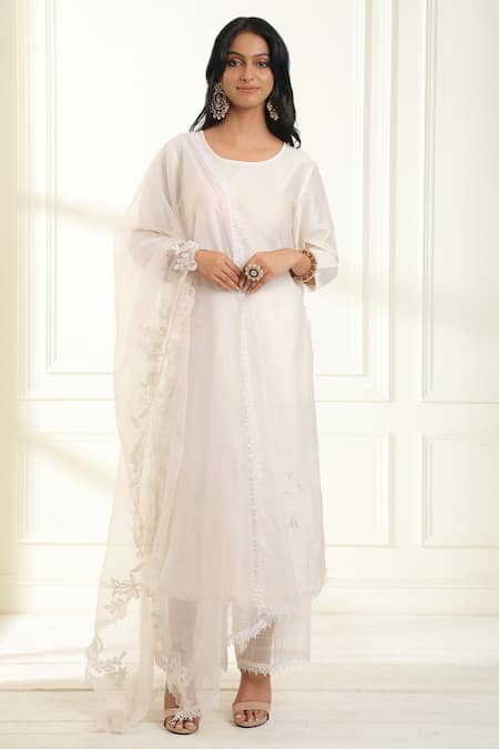 OMANA BY RANJANA BOTHRA Gul Chanderi Embroidered Kurta Set 