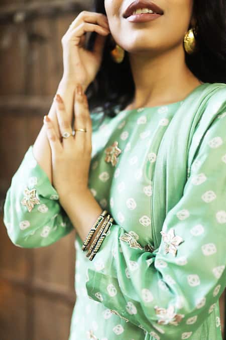 House Of Pink Purple Kurta And Dupatta Chanderi Bottom Self Cotton Boat Bandhani Set at Aza Fashions House Of Pink_Purple Kurta And Dupatta Chanderi Bottom Self Cotton Boat Bandhani Set _at_Aza_Fashions