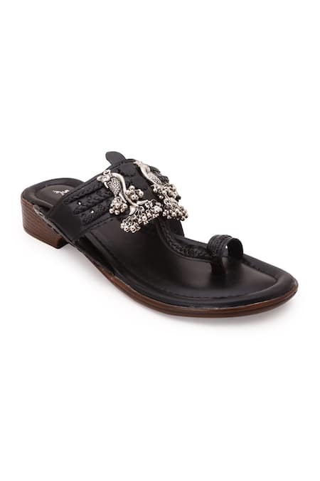 5Elements Leatherette Embellished Kolhapuris 