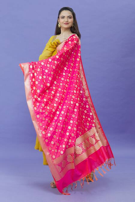 Naintara Bajaj Pink Silk Embroidery Banarasi Floral Pattern Dupatta