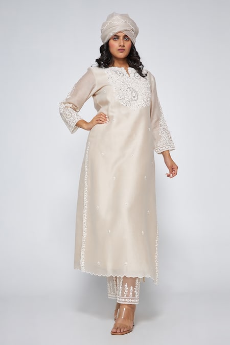 Asaga Stella Floral Embroidered Kurta Set 