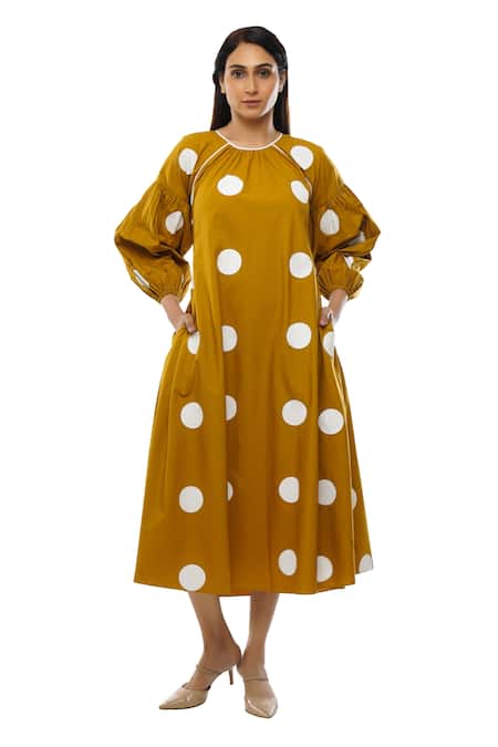 Polka Dot Pattern in Navy Blue and Yellow