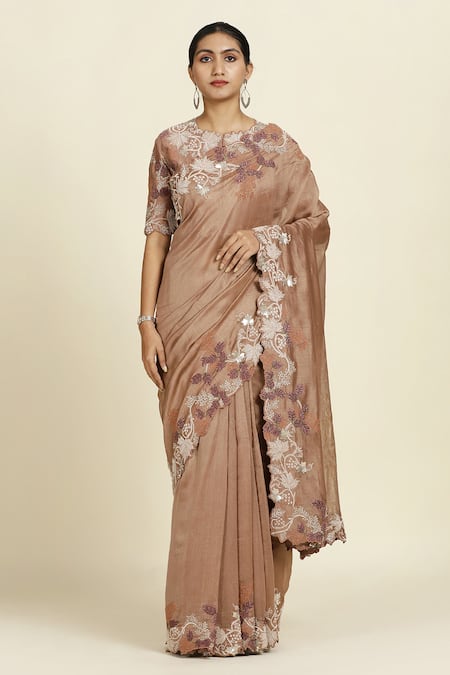 Oshi By Shikha Floral Border Embroidered Saree With Blouse 