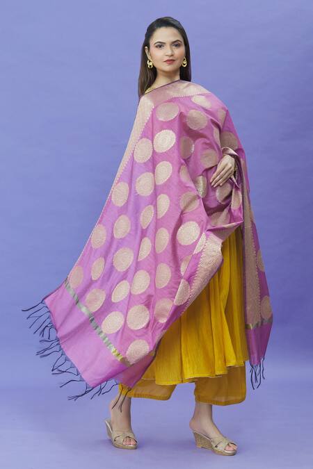 Samyukta Singhania Pink Cotton Silk Woven Floral Dupatta 