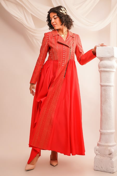 Jajaabor Coral Silk Chanderi Embroidery Geometric Notched Bodice Anarkali And Pant Set 