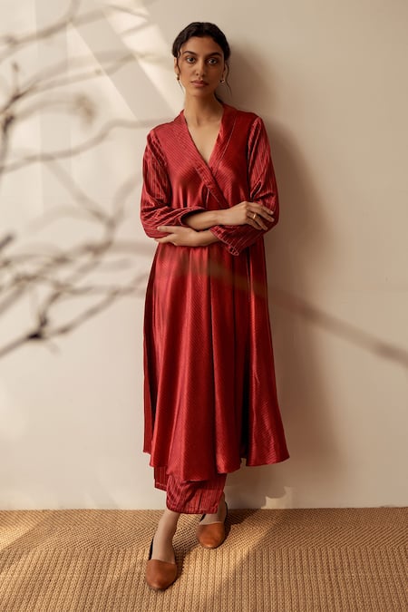 Shop_Dot_Red Maheshwari, Silk, Cotton V-neck Striped Angrakha Kurta And Pant Set _Online_at_Aza_Fashions