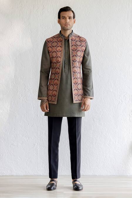 Buy Yellow Silk Embroidery Paisley Kashmiri Modi Jacket For Men by Taroob  Online at Aza Fashions.