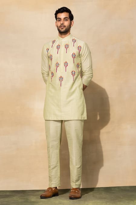 DiyaRajvvir Acrylic & Thread Embroidered Kurta Set 