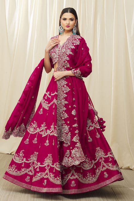 Buy Jayanti Reddy Pink , Satin Embroidery V-neck Aari Bridal Lehenga Set Buy_Jayanti Reddy_Pink , Satin Embroidery V-neck Aari Bridal Lehenga Set
