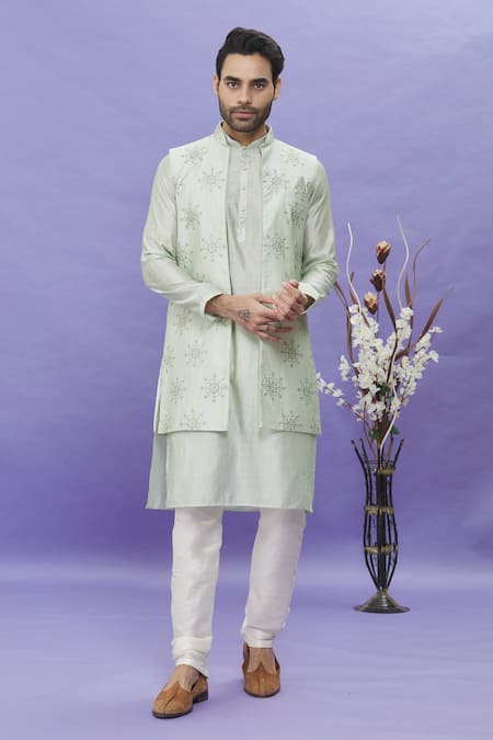 Aryavir Malhotra Green Art Banarasi Silk Embroidered Thread Kurta Set With Long Bundi 