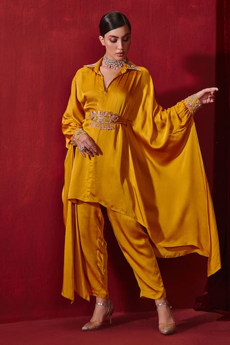 Ajiesh Oberoi Fiza Embroidered Oversized Shirt & Pant Set 