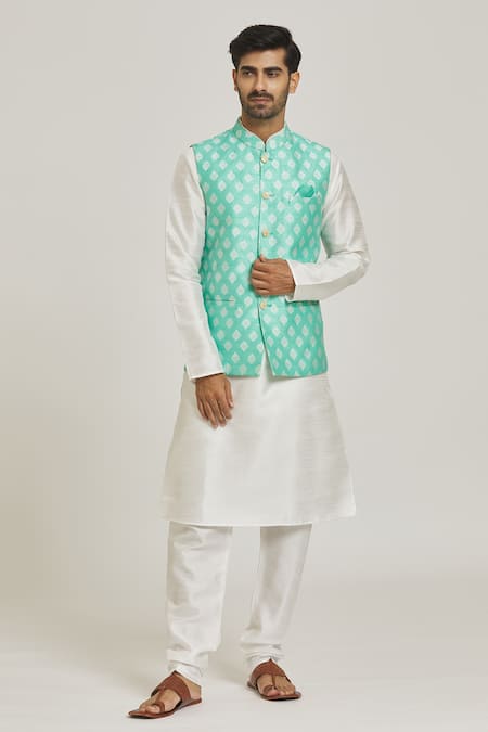 Samyukta Singhania Floral Pattern Bundi & Off White Kurta Set 