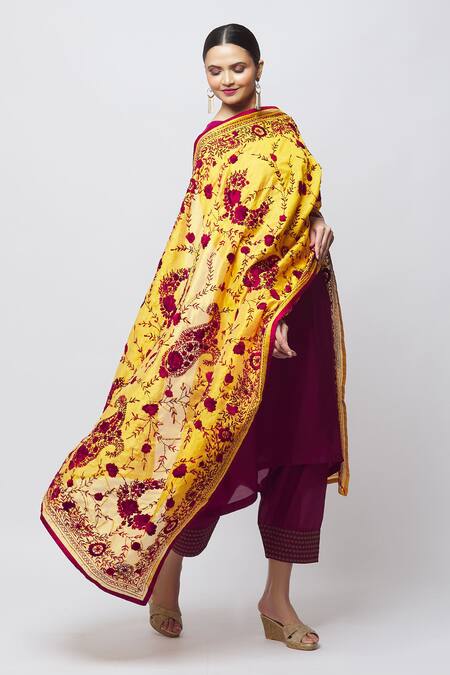 Buy Samyukta Singhania Yellow Cotton Silk Flower Cluster Phulkari Embroidered Dupatta at Aza Fashions Buy_Samyukta Singhania_Yellow Cotton Silk Flower Cluster Phulkari Embroidered Dupatta_at_Aza_Fashions