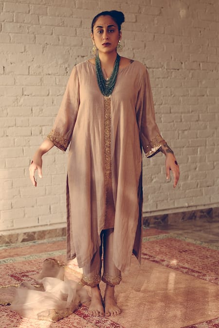 Sarang Kaur Sequin Embroidered Panelled Kurta & Pant Set 