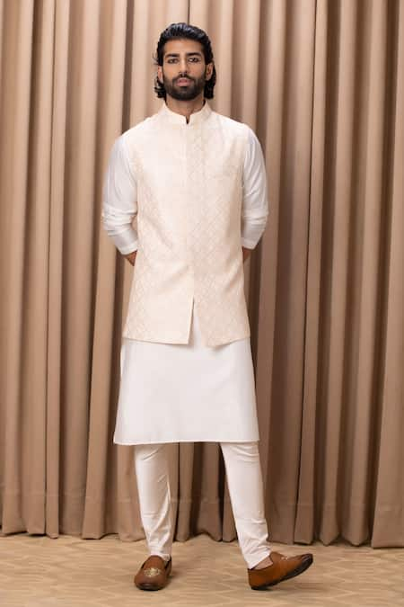 Ankit V Kapoor Ranjha Embroidered Bundi & Kurta Set 