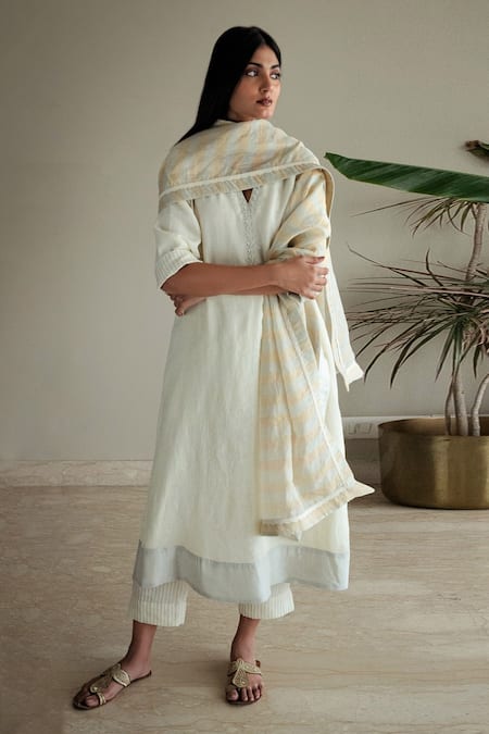 Shorshe Clothing Handloom Tissue Stole 