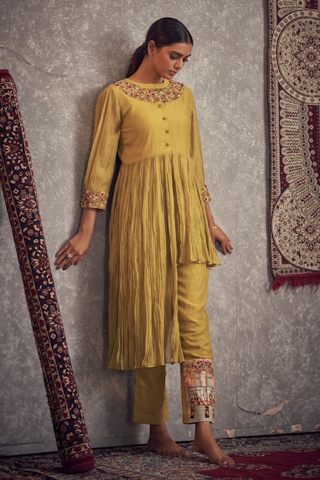 Hirika&Dhruti Asymmetric Kurta & Pant Set 