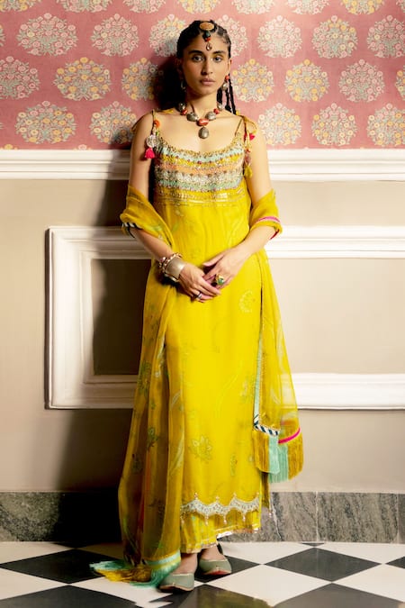 Rajiramniq Fariba Hand Embroidered Kurta Set 