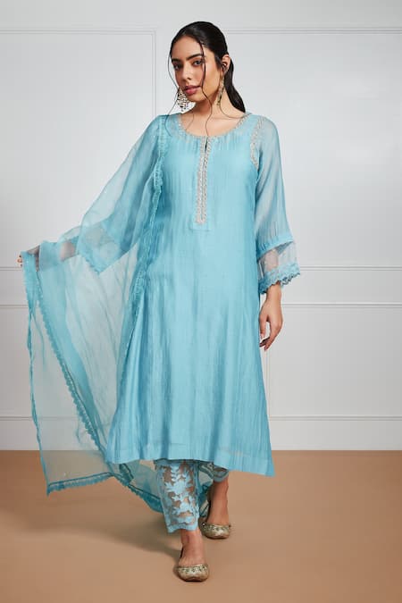 Label Mansi Nagdev Blue Chanderi Mirrors Round Neck Rudainah Resham Placement Embroidered Kurta Set 