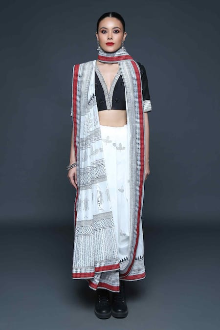 Sanjev Marwaaha Elegant Leaf Motif Hand Block Print Saree With Blouse 