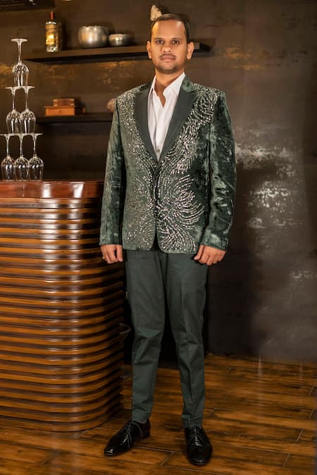 Decemberbyvivek Velvet Sequin Embellished Blazer & Pant Set 