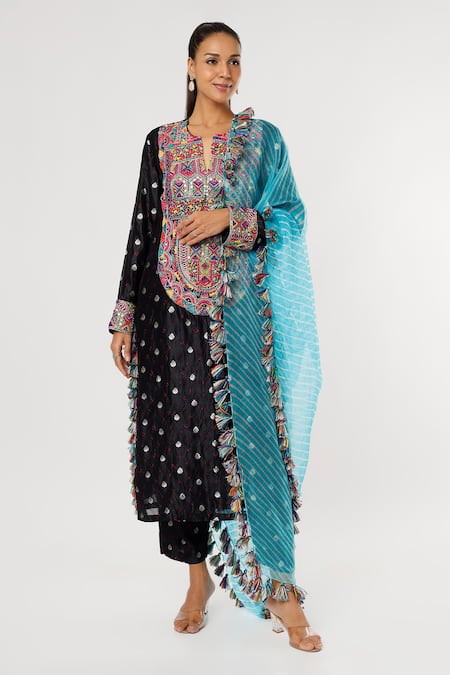 Payal Singhal Silk Embroidered Yoke Kurta Set 