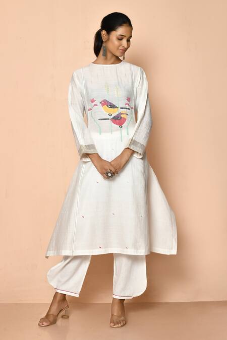 Samyukta Singhania White Cotton Silk Woven Geometric Round Jamdani Kurta With Zari Border 