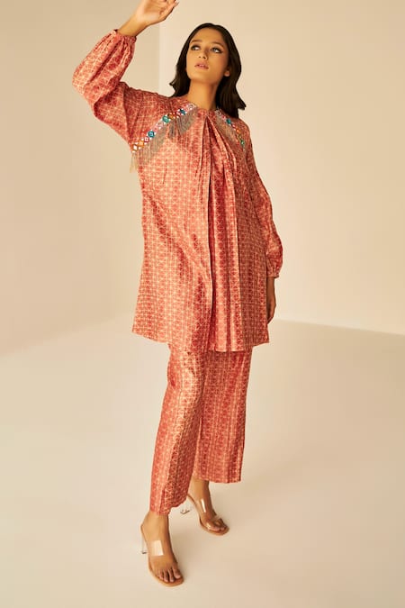 Betrue Orange Chanderi Cotton Chains, Tie And Dye Shibori Pattern Top & Pant Set 