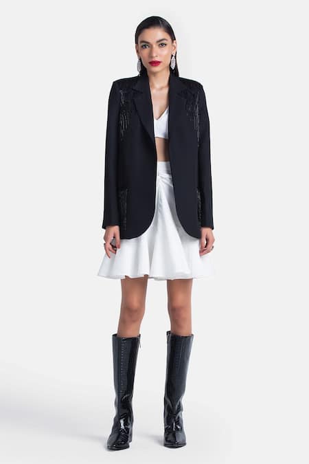 Buy 431-88 By Shweta Kapur Black Crepe Embroidery Collared Cut Dana Blazer at Aza Fashions Buy_431-88 By Shweta Kapur_Black Crepe Embroidery Collared Cut Dana Blazer_at_Aza_Fashions