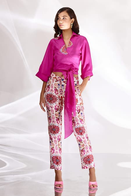 Betrue Mandala Embroidered Wrap Shirt 